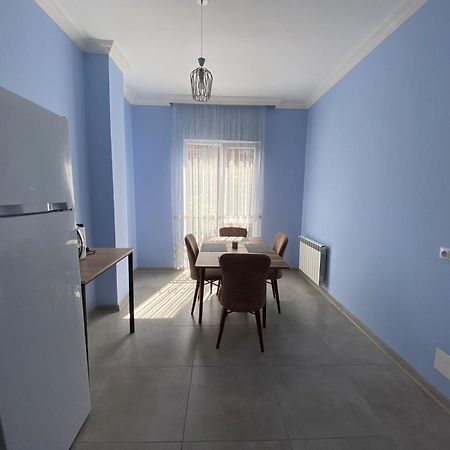 מלון באטומי Kemo House מראה חיצוני תמונה