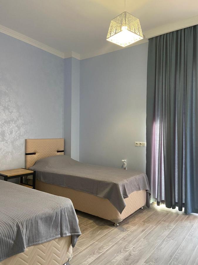 מלון באטומי Kemo House מראה חיצוני תמונה