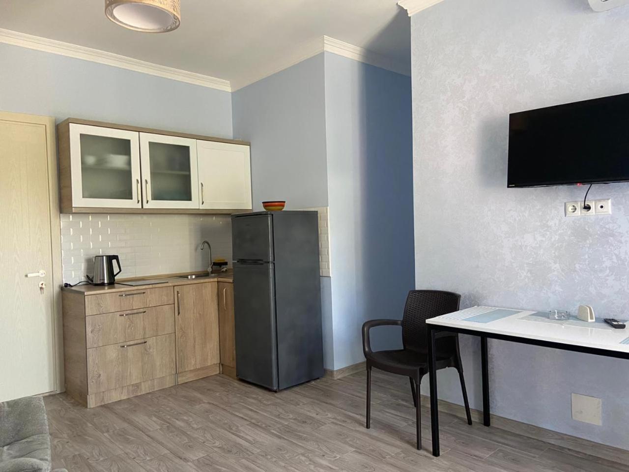 מלון באטומי Kemo House מראה חיצוני תמונה